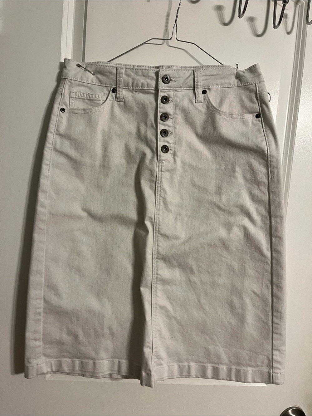 St. John's Bay White Button-Front Denim Skirt